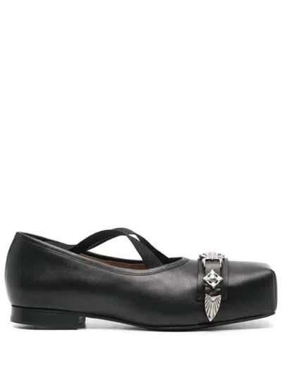 Toga Ballerinas Mit Metallischem Detail In Black