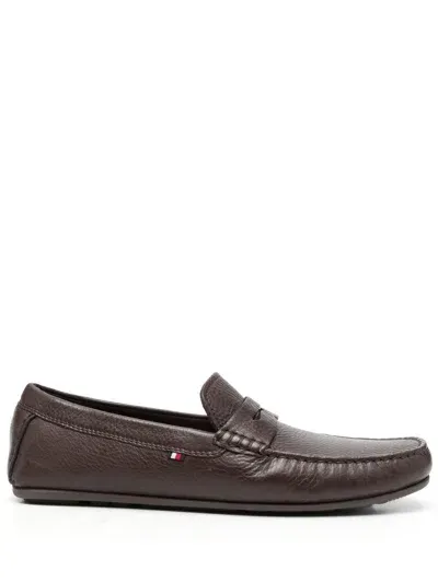 Tommy Hilfiger Pebbled Leather Loafers In Braun