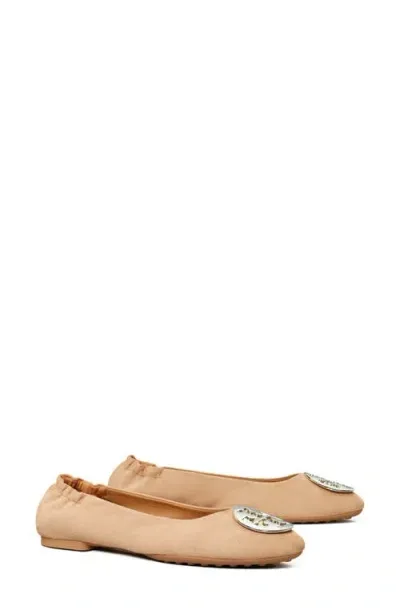 Tory Burch Metal Logo Minnie Travel Ballerinas In Light Sand