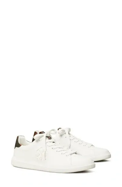 Tory Burch Double T Howell Court Sneaker In Titanium White/creta