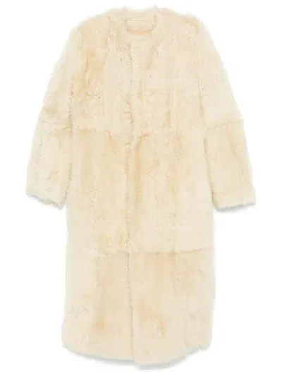 Totême Silky Shearling Coat In Beige