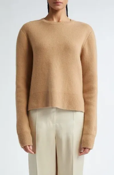 Totême Toteme Crop Stretch Cashmere & Merino Wool Crewneck Sweater In Camel 033