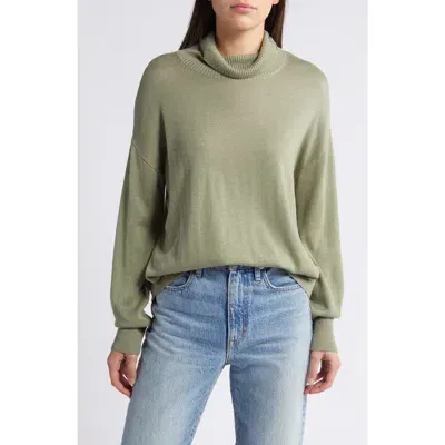 Treasure & Bond Turtleneck Sweater In Olive Acorn