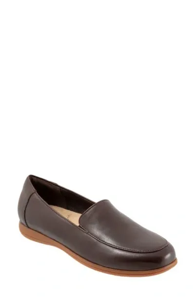 Trotters Deanna Flat In Dark Brown