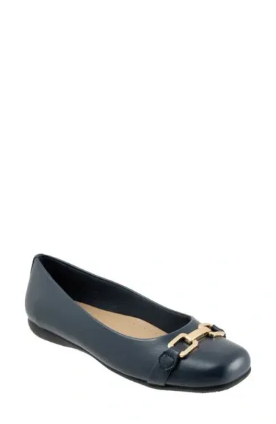 Trotters Sadie Flat In Navy