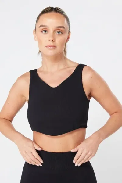 Twill Active Recycled Seamless Rib Dip Hem Sports Bra In Black