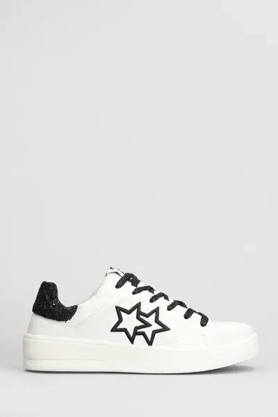 Two Star Sneakers In White