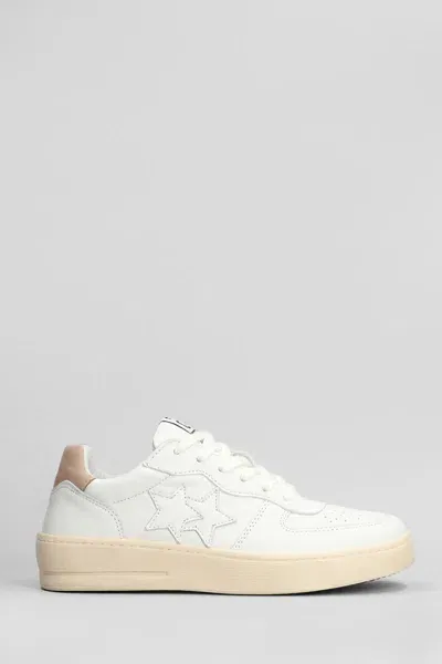 Two Star Sneakers In White