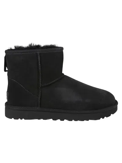 Ugg W Classic Mini Ii In Black