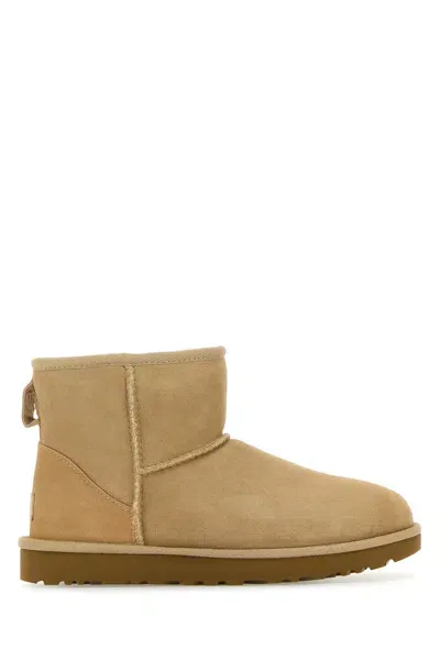 Ugg W Classic Ultra Mini-10 Nd  Female In Brown