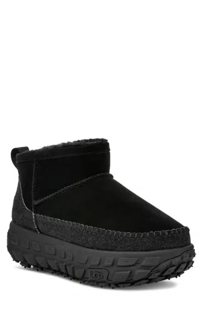 Ugg(r) Venture Daze Ultra Mini Boot In Black/black