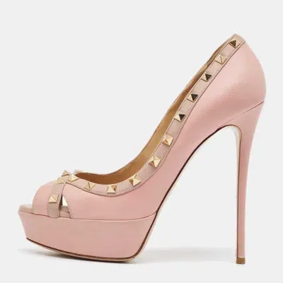 Pre-owned Valentino Garavani Beige/pink Leather Rockstud Peep Toe Pumps Size 40