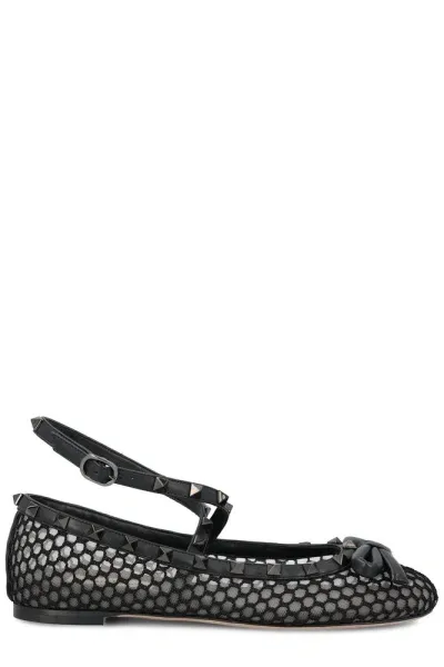 Valentino Garavani Rockstud Bow Detailed Ballerina Shoes In Black