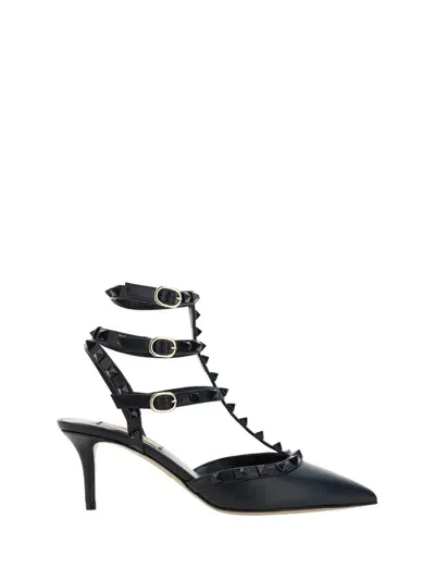 Valentino Garavani Rockstud Pumps In Nero