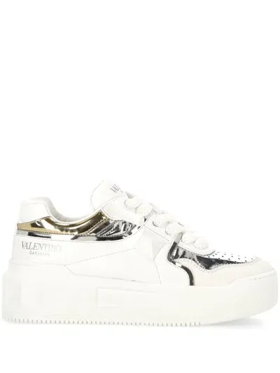 Valentino Garavani Sneakers In Bianco/argento/dark Platino