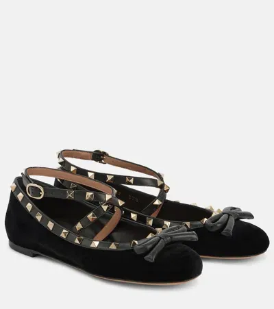 Valentino Garavani Rockstud Velvet Ballet Flats In Schwarz