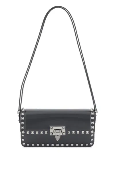 Valentino Garavani Rockstud23 Shoulder Bag In Black