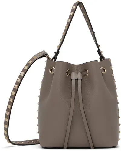 Valentino Garavani Taupe Rockstud Grainy Calfskin Bucket Bag In Grey