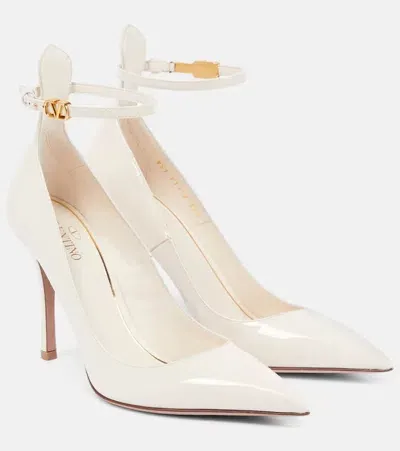 Valentino Garavani Vlogo Patent Leather Pumps In White