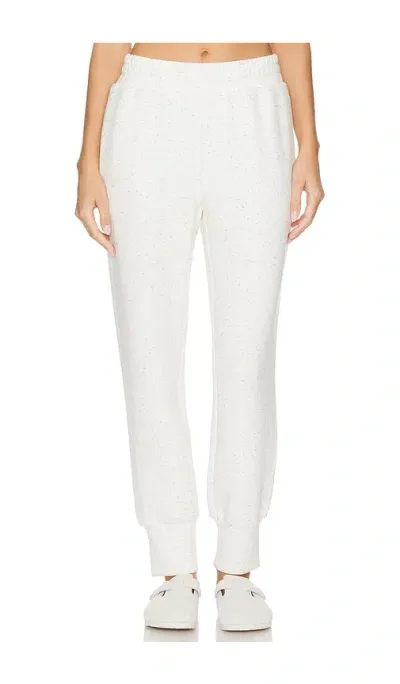 Varley The Slim Cuff Sweatpant In White