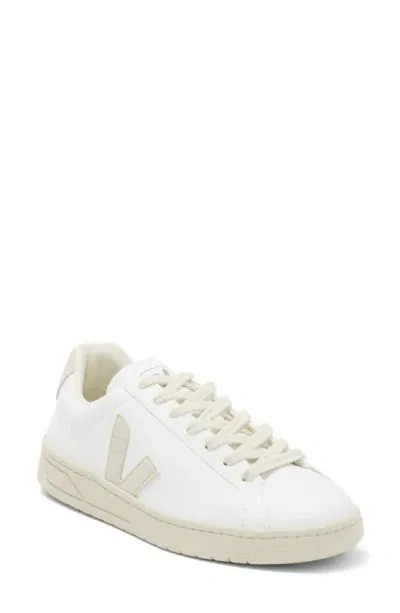 Veja Urca Cwl Sneaker In White_natural