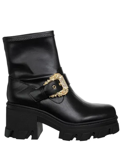 Pre-owned Versace Jeans Couture Stiefeletten Mit Absatz Damen E77va3s80-e71570_e899 Black In Schwarz