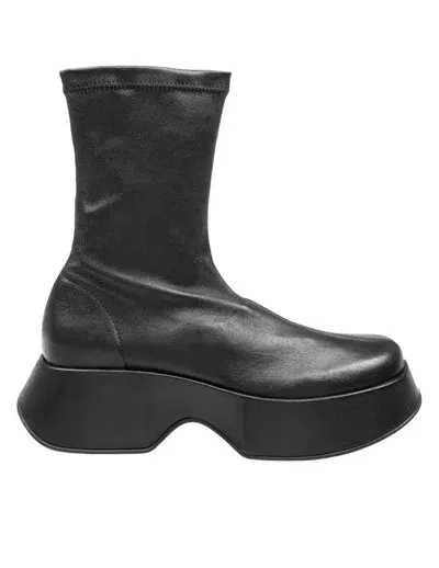 Vic Matie Soft Stretch Leather Ankle Boot In Schwarz