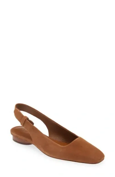 Vince Vida Slingback Flat In Dark Caramel