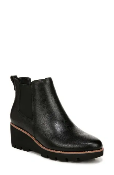 Vionic Aliso Wedge Chelsea Boot In Black