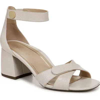 Vionic Salinas Block Heel Sandal In Cream