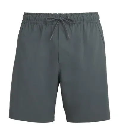 Vuori Train Tech Shorts In Grey