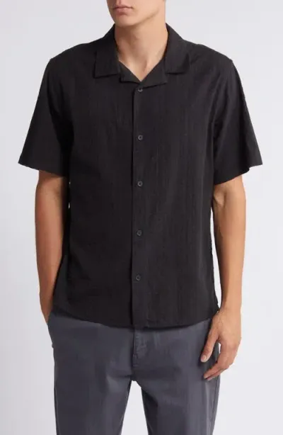 Wax London Didcot Short Sleeve Seersucker Camp Shirt In Black