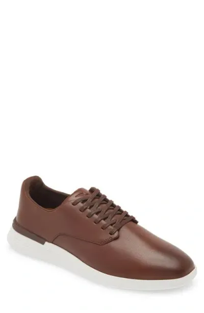 Wolf & Shepherd Crossover Plain Toe Derby In Maple/white