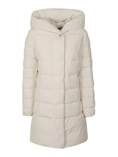 Woolrich Puffy Prescott Parka In Cream