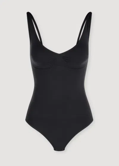 Yummie Bella Convertible V-neck Shaping Bodysuit In Black