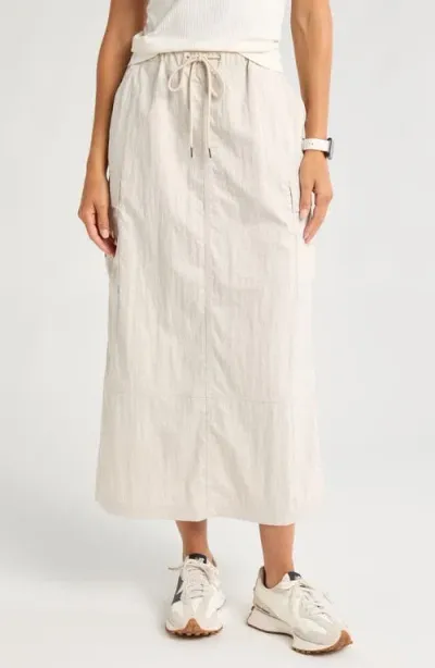 Zella Boudless Cargo Maxi Skirt In Grey Moonbeam