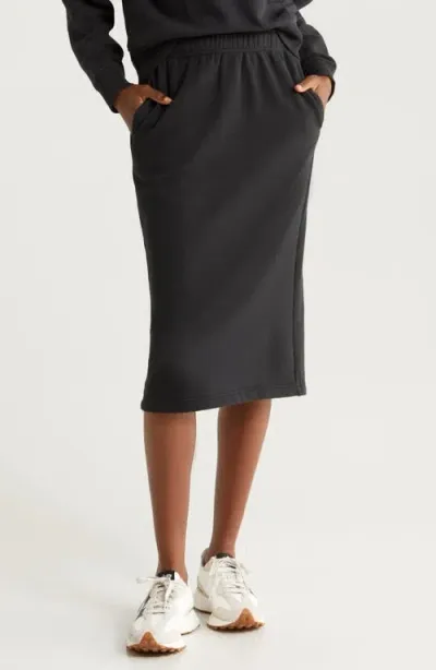 Zella Cloud Fleece Midi Skirt In Black