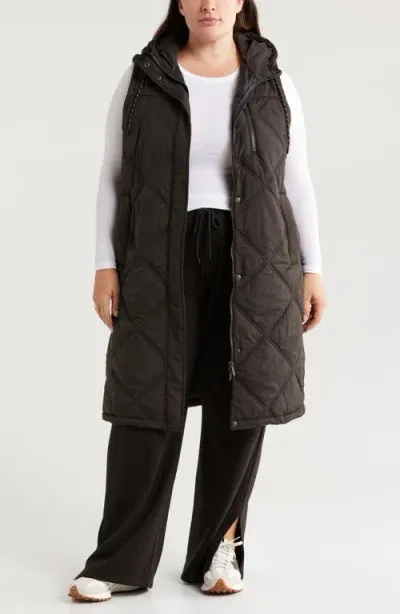 Zella Long Hooded Puffer Vest In Black