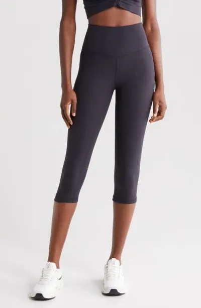 Zella Studio Luxe High Waist Capri Leggings In Black