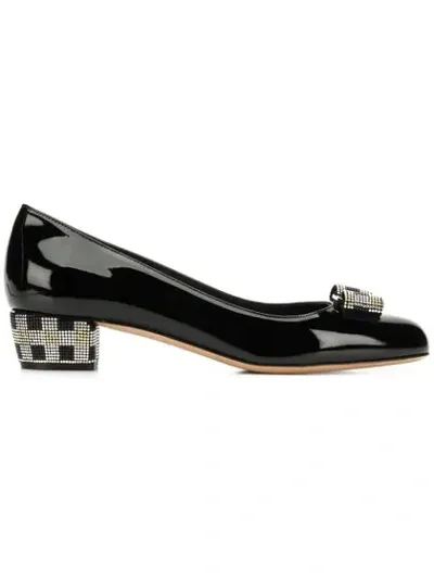 Ferragamo Vara Bow Patent Leather Pumps In Black