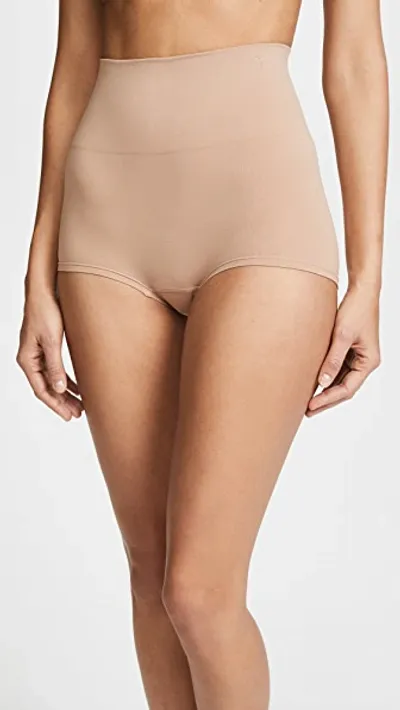 Yummie Ultralite Seamless Shaping Girlshorts In Frappe