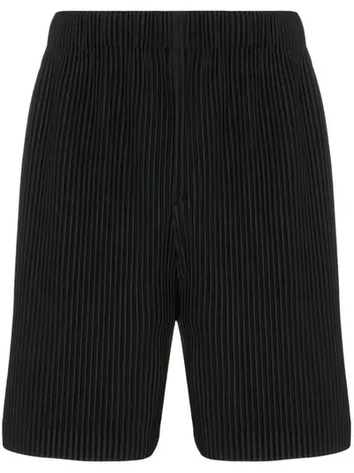 Issey Miyake Pleated Shorts In Black