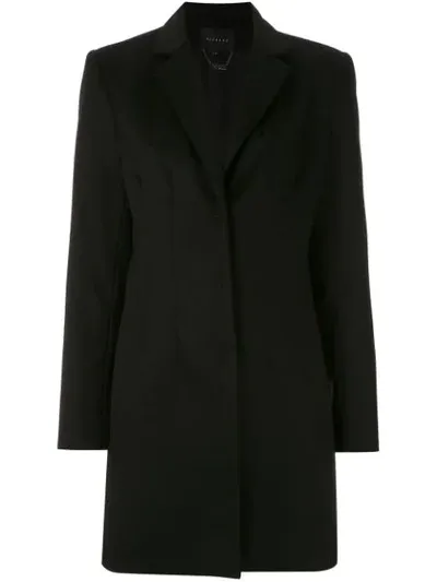 Alcaçuz Liberar Coat In Black