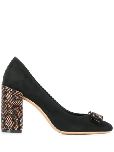 Ferragamo Vara Bow Pumps In Black