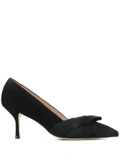 Stuart Weitzman Jesse Bow Pumps In Black