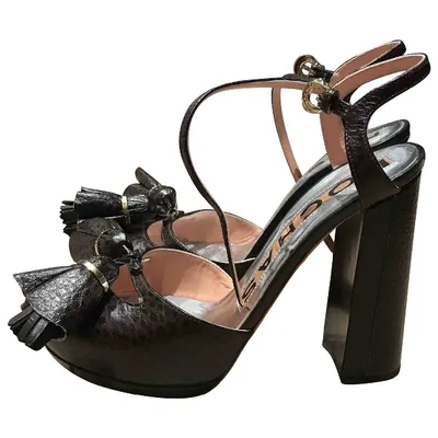 Pre-owned Rochas Leather Heels In Brown