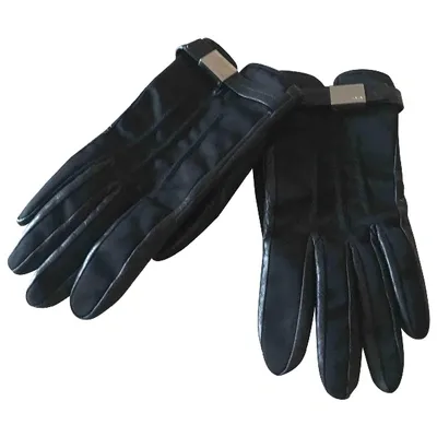 Pre-owned Prada Gloves In Black