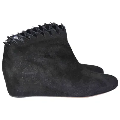 Pre-owned Alaïa Ankle Boots In Black