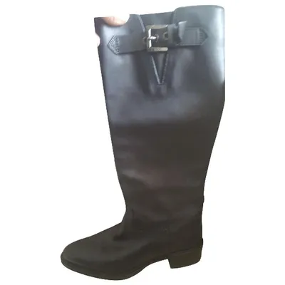 Pre-owned Tod's Leather Riding Boots In Black