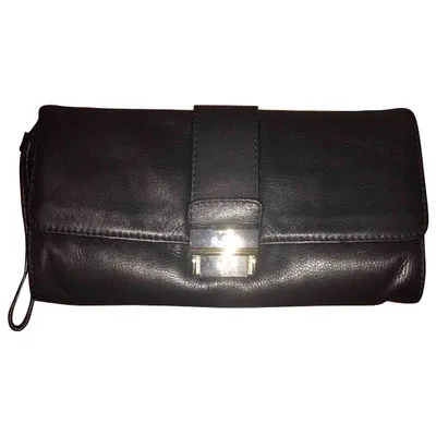 Pre-owned Iceberg Leather Clutch Bag In Black